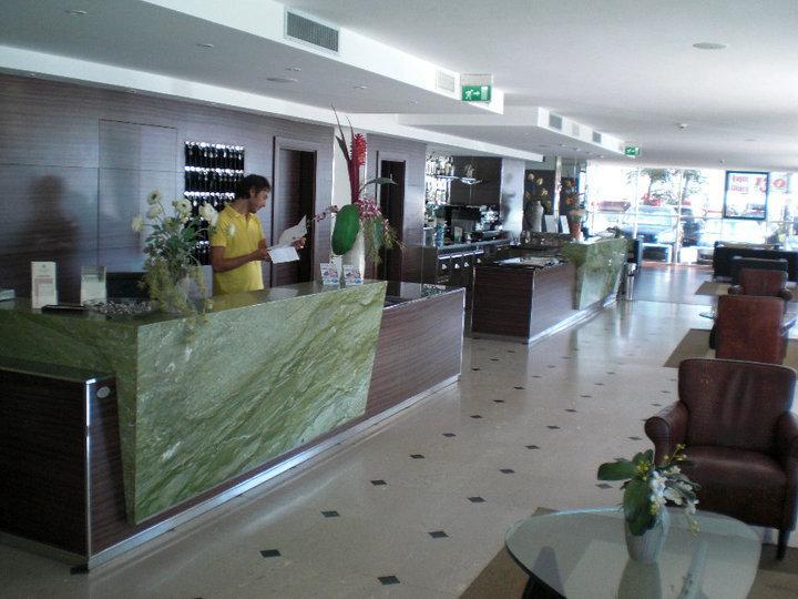 Hotel Regina Fronte Mare Rimini Buitenkant foto